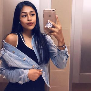 Meet your Posher, Vanessa